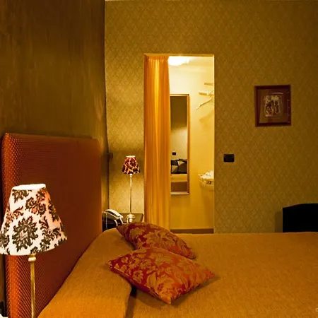 Il Guercino Otel Bolonya